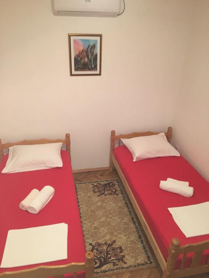 Apartments Dobrisa Котор Екстериор снимка